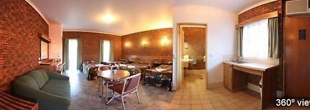 The Cottage Motor Inn Albury Cbd Exteriör bild